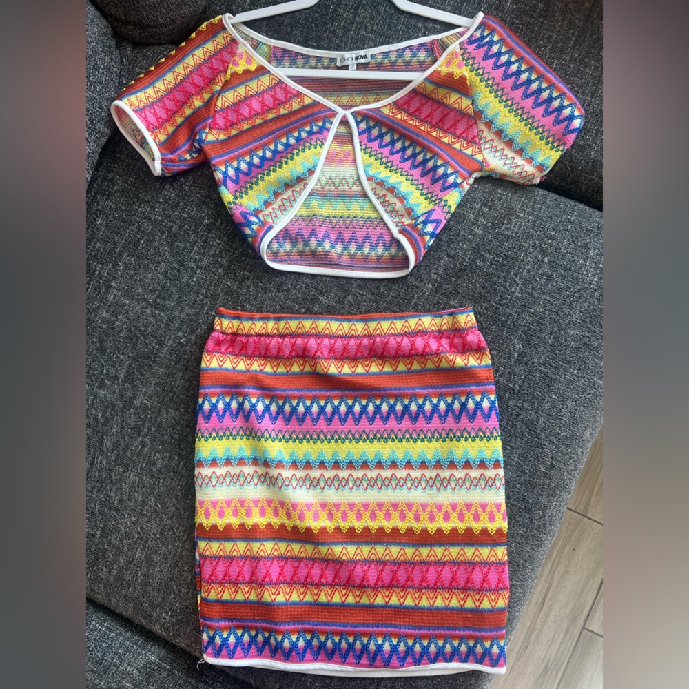 Two piece skirt set